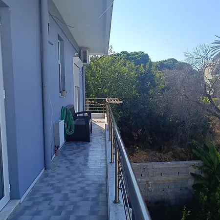 דירה ευρύχωρο στην ρόδο